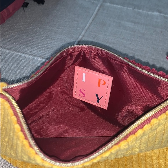 1 empty Ipsy bag. - Picture 3 of 3